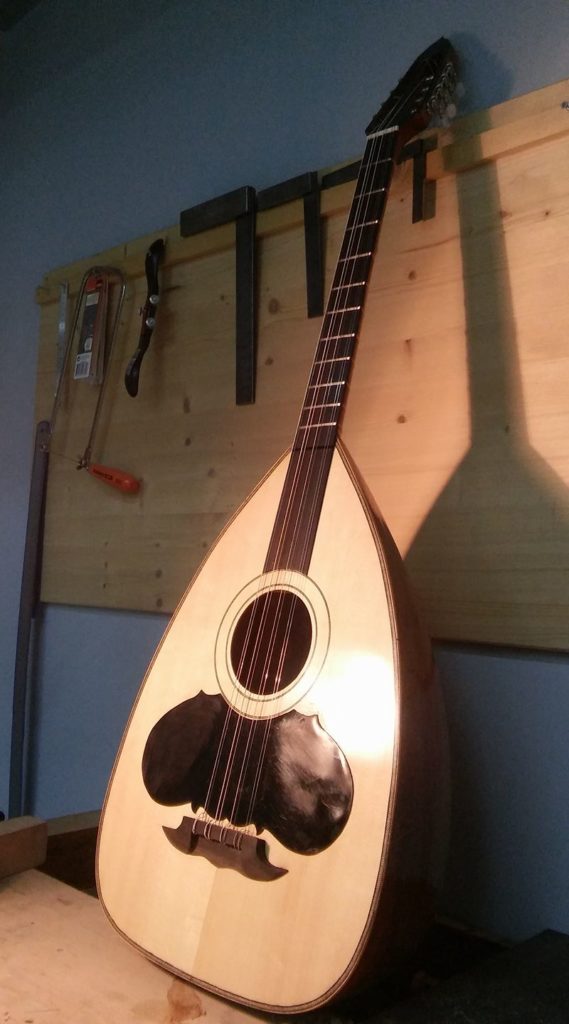 κατασκευή λαούτου