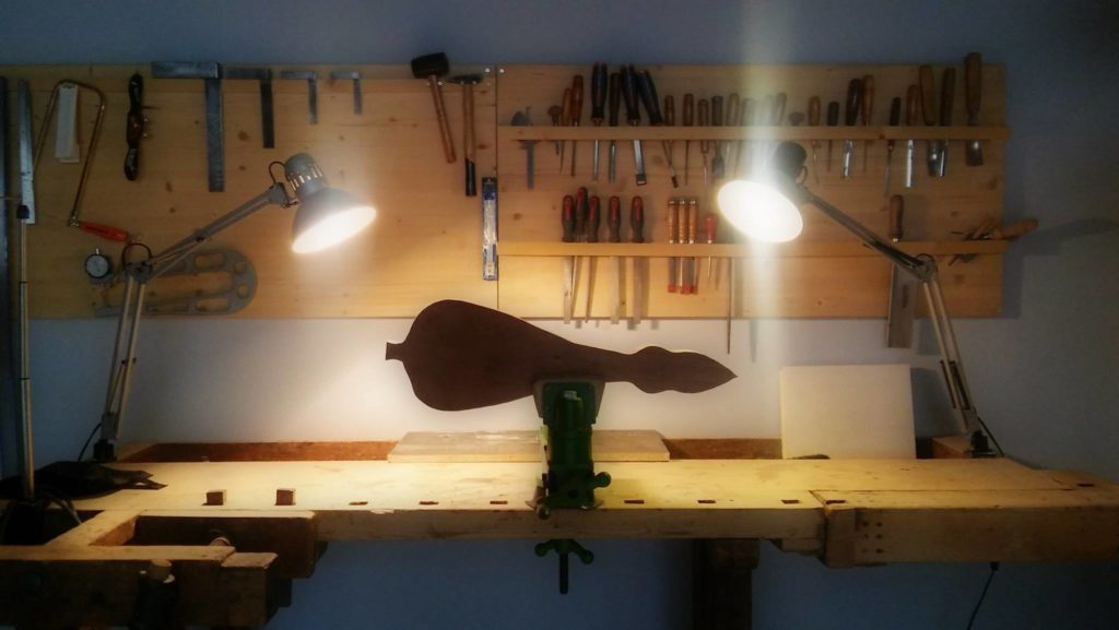 κατασκευή κρητικής λύρας