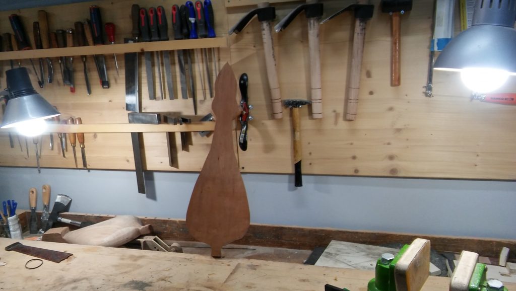 κατασκευή κρητικής λύρας